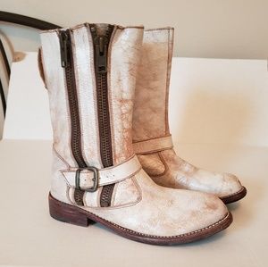 SOLD Bed Stu boots